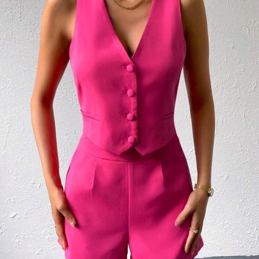 Vibrant Pink Sleeveless Romper with Tailored Fit
